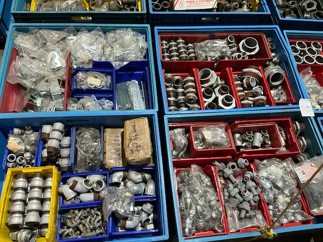 Partij pijpfitting materiaal - afbeelding 5 van  11