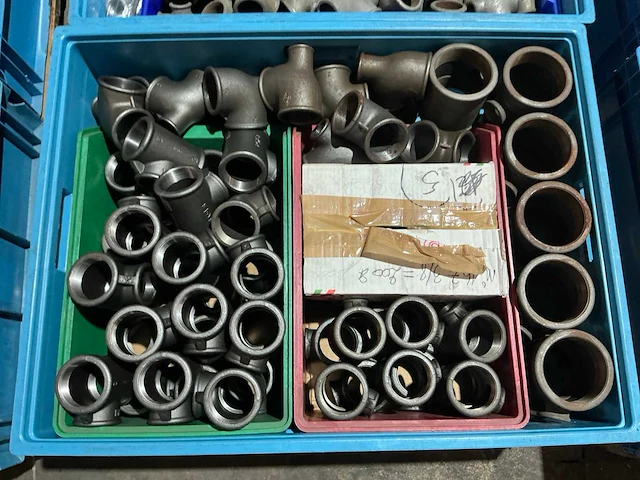 Partij pijpfitting materiaal - afbeelding 3 van  12