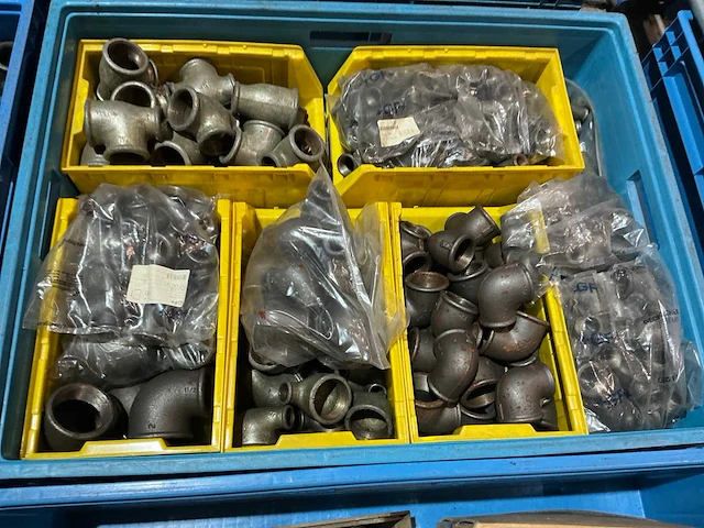 Partij pijpfitting materiaal - afbeelding 7 van  12