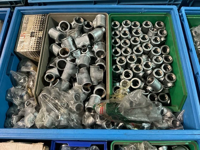 Partij pijpfitting materiaal - afbeelding 6 van  11