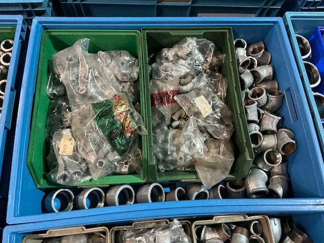 Partij pijpfitting materiaal - afbeelding 9 van  11