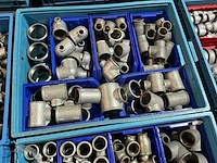 Partij pijpfitting materiaal - afbeelding 10 van  11