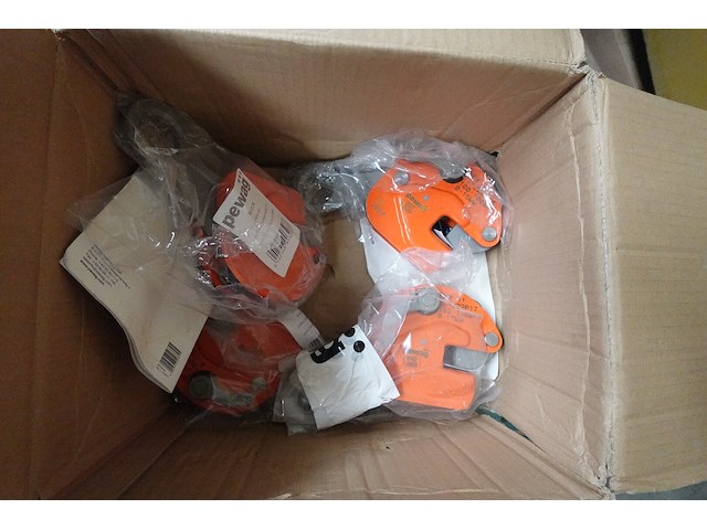 Partij plaatklemmen - afbeelding 2 van  3