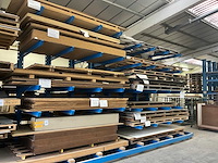 Partij plaatmateriaal