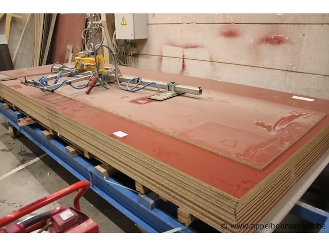 Partij plaatmaterialen, 18mm dik, 5310x2070mm - afbeelding 1 van  2