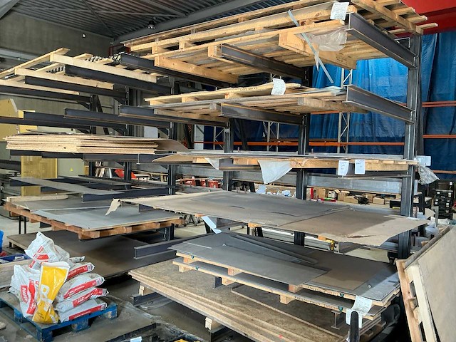 Partij plaatstaal en profielen - afbeelding 1 van  8