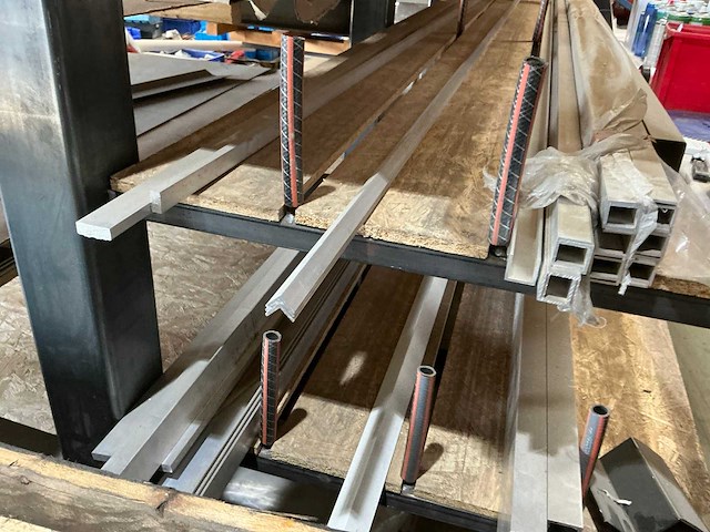 Partij plaatstaal en profielen - afbeelding 8 van  8