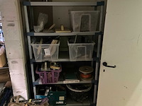 Partij plamuur diverse materialen - afbeelding 1 van  7