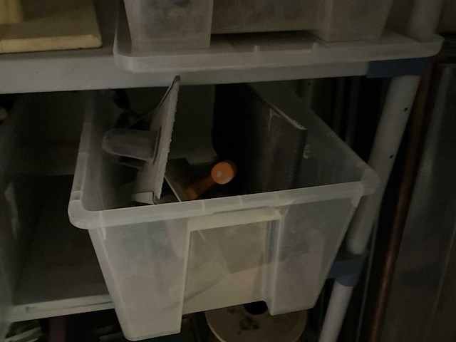 Partij plamuur diverse materialen - afbeelding 5 van  7