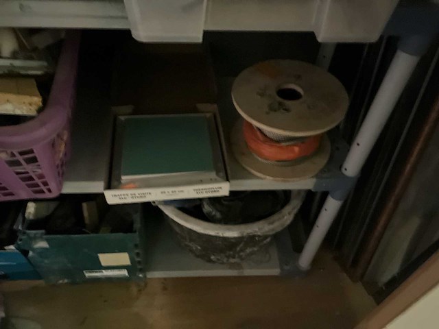 Partij plamuur diverse materialen - afbeelding 6 van  7