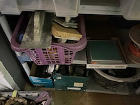 Partij plamuur diverse materialen - afbeelding 7 van  7