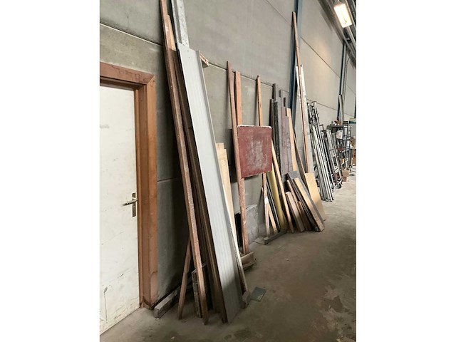 Partij planken en alu profielen - afbeelding 8 van  12