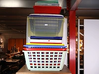 Partij plastic bakken (x15)