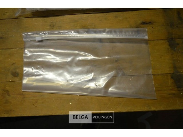 Partij plastieken zakjes met sluiting - afbeelding 2 van  3