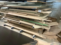 Partij platen en houten planken - afbeelding 4 van  10