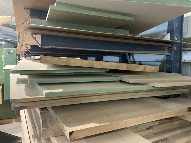 Partij platen en houten planken - afbeelding 9 van  10