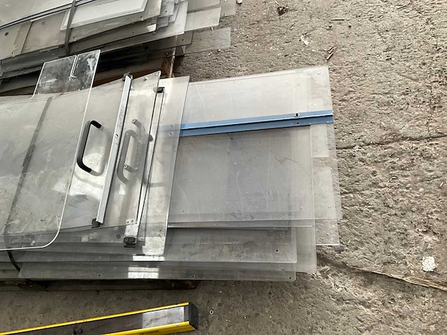 Partij plexiglas - afbeelding 7 van  8