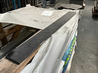 Partij plinten - afbeelding 2 van  5