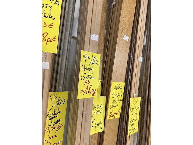 Partij plinten - afbeelding 5 van  8