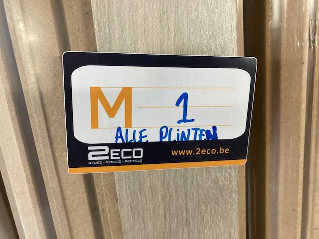 Partij plinten - afbeelding 8 van  8