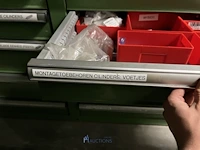 Partij pneumatische draaicilinders, grijpers en klemunits - afbeelding 8 van  175