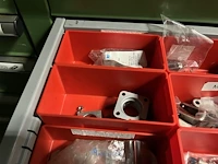 Partij pneumatische draaicilinders, grijpers en klemunits - afbeelding 23 van  175