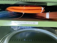 Partij pneumatische draaicilinders, grijpers en klemunits - afbeelding 81 van  175