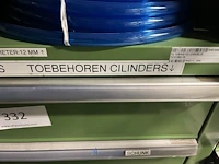 Partij pneumatische draaicilinders, grijpers en klemunits - afbeelding 79 van  175