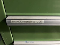 Partij pneumatische draaicilinders, grijpers en klemunits - afbeelding 114 van  175