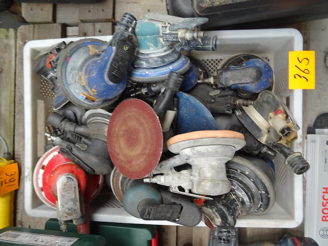 Partij pneumatische schuurmachines - afbeelding 1 van  7