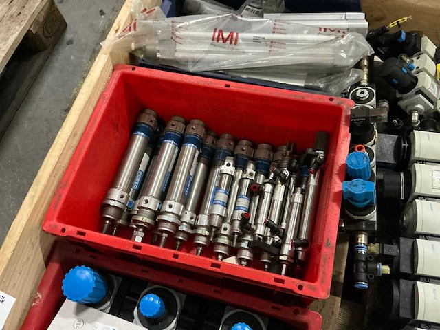 Partij pneumatische spare parts - afbeelding 4 van  6
