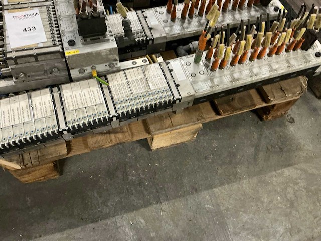 Partij pneumatische ventieleilanden - afbeelding 5 van  6