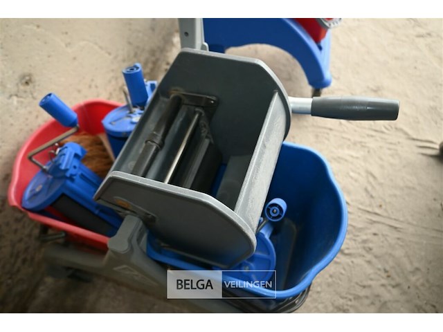 Partij poetsgerief - afbeelding 7 van  8