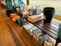 Partij poetsproducten & zeep - afbeelding 1 van  12