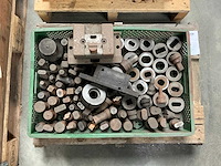 Partij ponsen- en matrijzen onderdelen - afbeelding 1 van  3