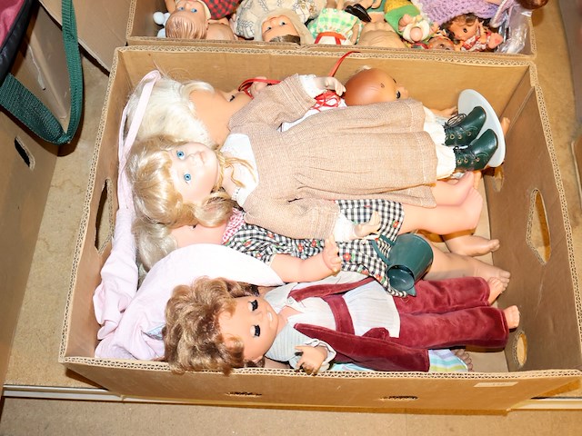Partij poppen - afbeelding 2 van  7