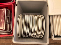 Partij porseleinen borden en schalen - afbeelding 2 van  10