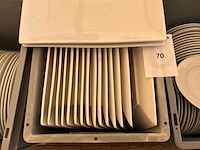 Partij porseleinen borden en schalen - afbeelding 3 van  10