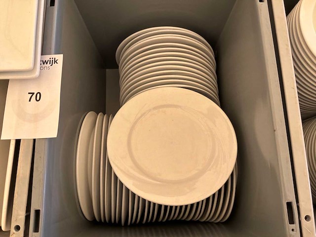 Partij porseleinen borden en schalen - afbeelding 4 van  10