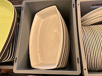 Partij porseleinen borden en schalen - afbeelding 9 van  10