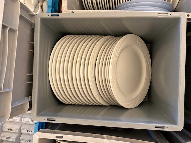 Partij porseleinen borden - afbeelding 6 van  7