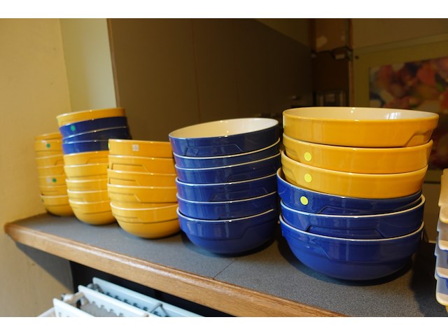 Partij porseleinen schalen - afbeelding 5 van  5