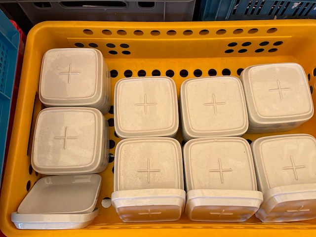 Partij porseleinen schoteltjes - afbeelding 4 van  4