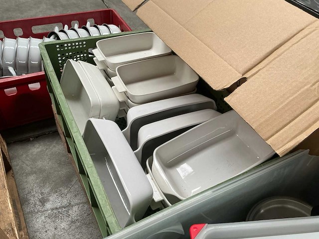 Partij potten, glaswerk en servies - afbeelding 4 van  16