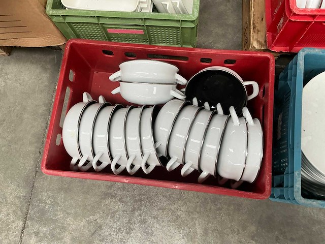 Partij potten, glaswerk en servies - afbeelding 7 van  16