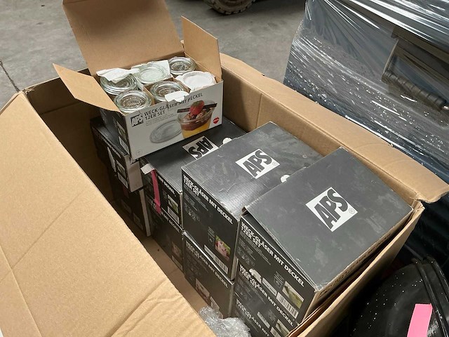 Partij potten, glaswerk en servies - afbeelding 12 van  16