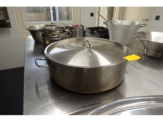 Partij potten,pannen en schalen - afbeelding 3 van  7