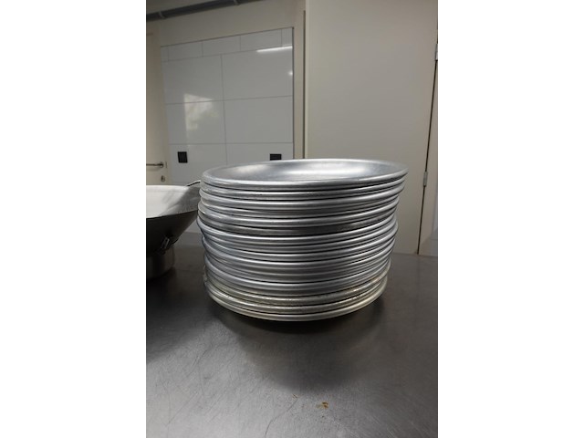 Partij potten,pannen en schalen - afbeelding 4 van  7