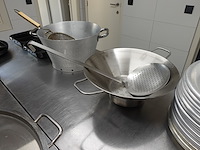 Partij potten,pannen en schalen - afbeelding 5 van  7