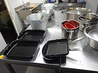 Partij potten,pannen en schalen - afbeelding 7 van  7